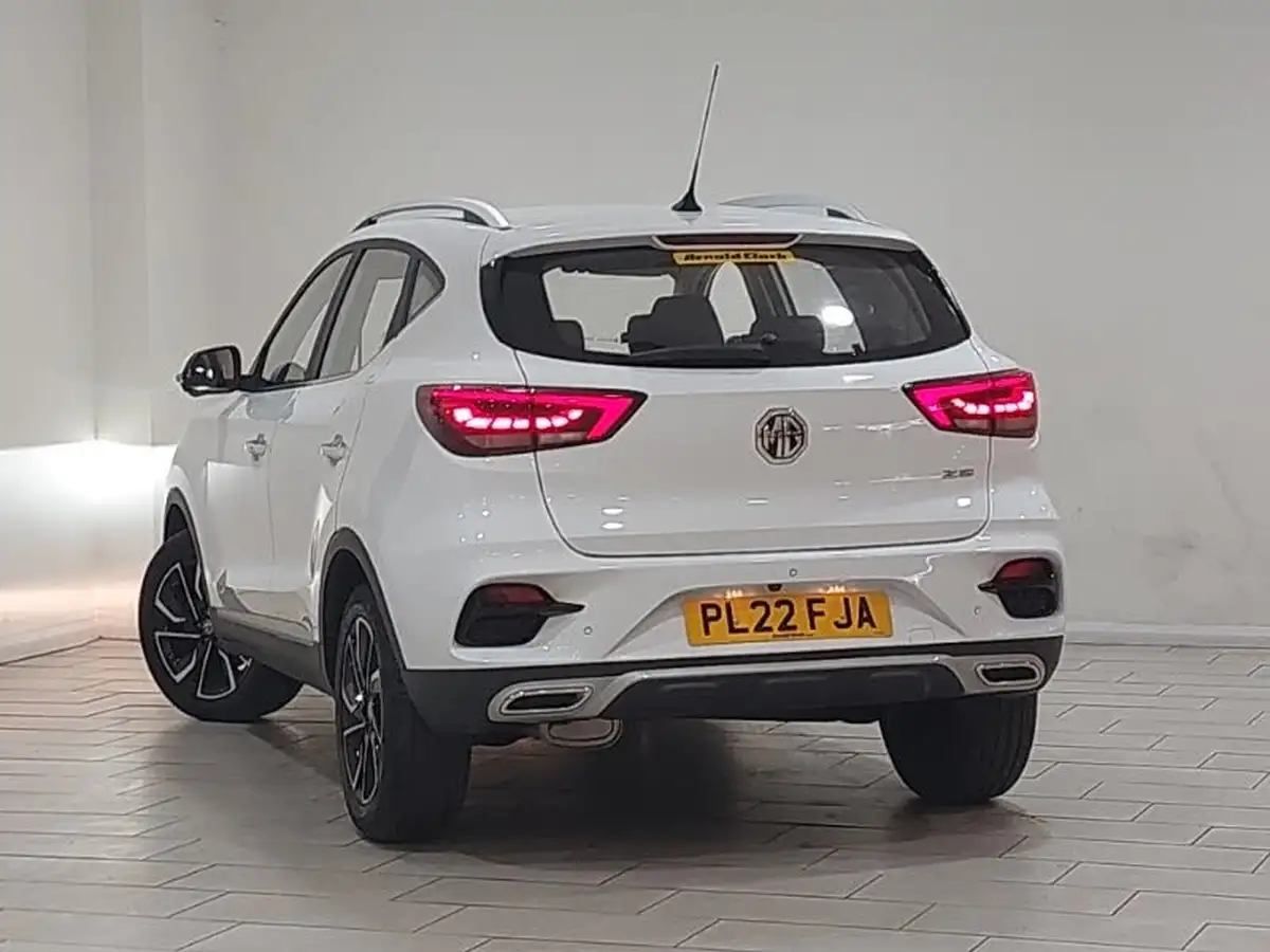 2022-mg-zs-suv-10t-gdi-exclusive-auto-big-1