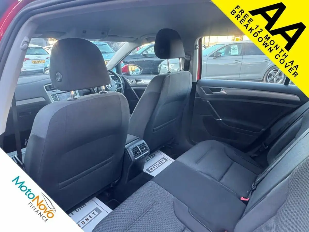 2014-volkswagen-golf-20tdi-se-ss-hatchback-5d-big-25
