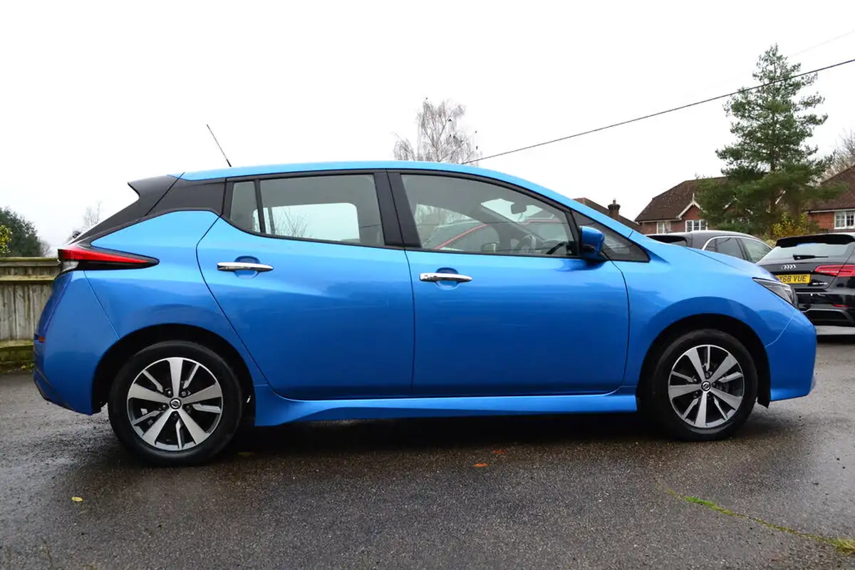 2021-nissan-leaf-e-acenta-big-8