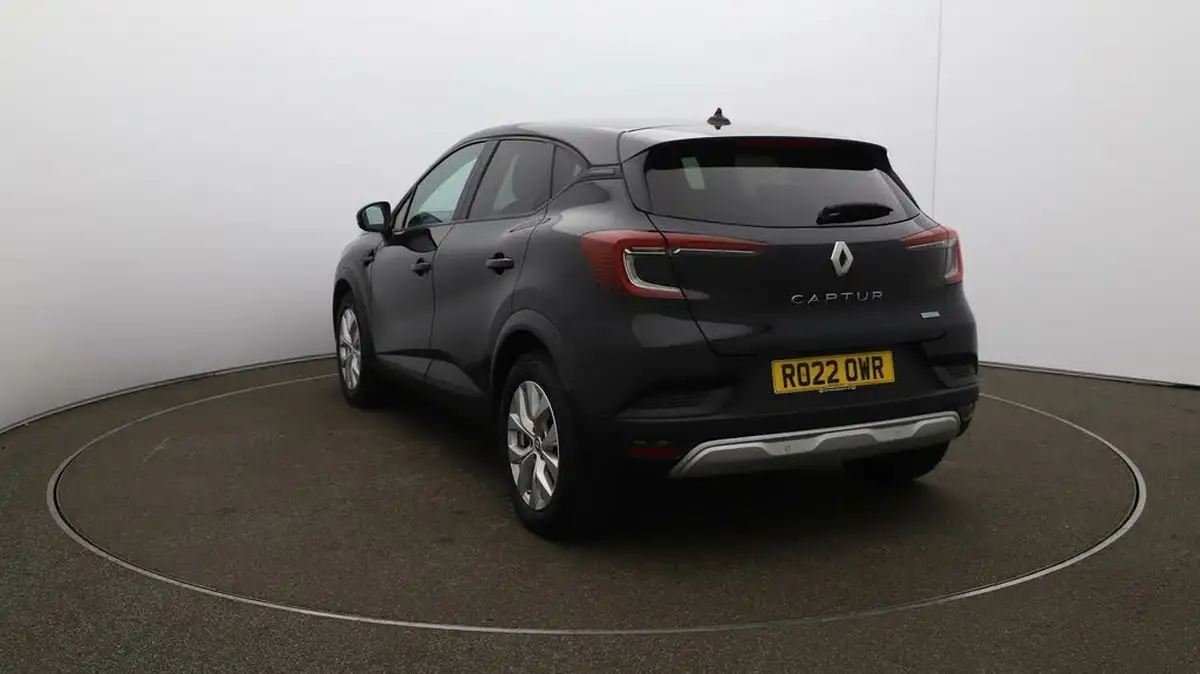 2022-renault-captur-16-iconic-edition-big-52