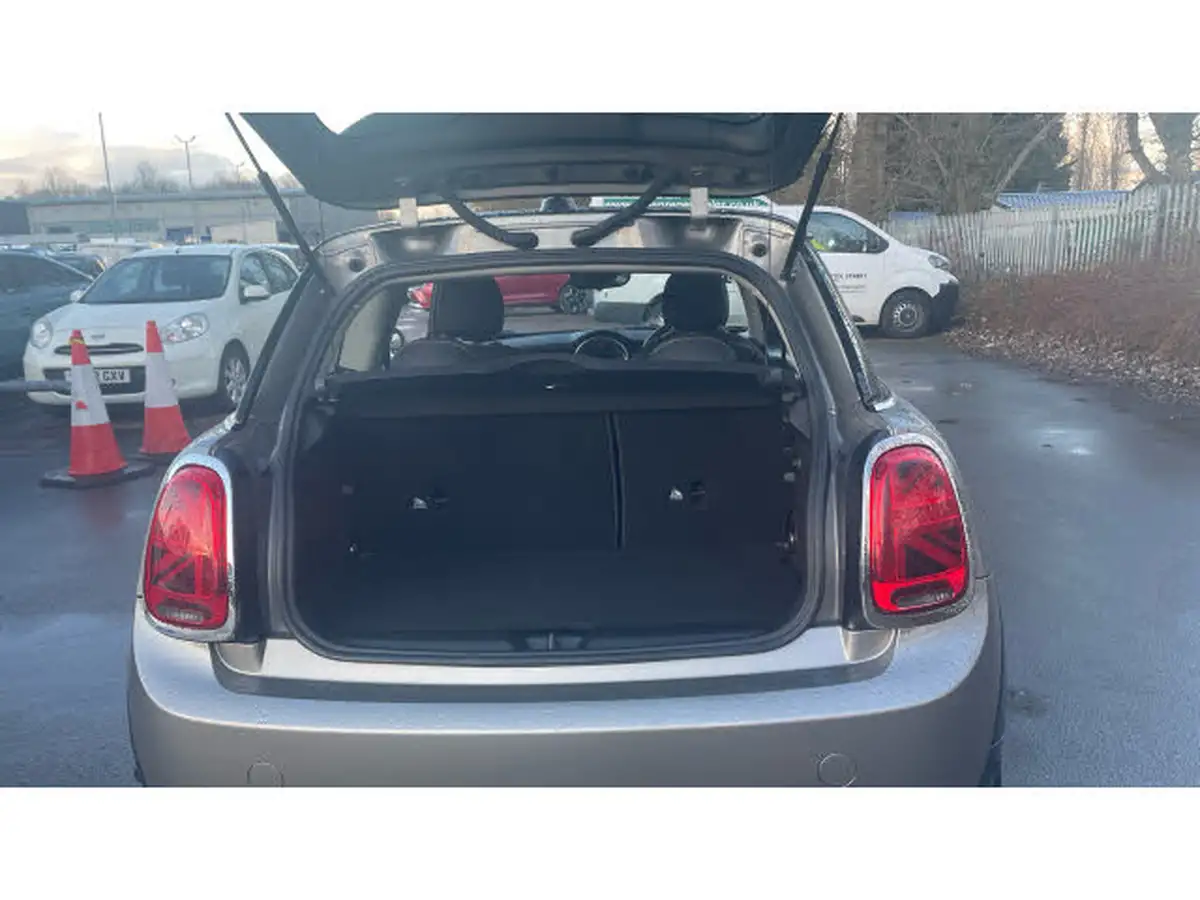 2019-mini-cooper-15-cooper-classic-hatchback-3d-big-3