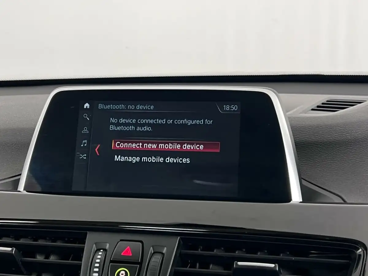 2018-bmw-x1-20-sdrive-20i-xline-ss-big-22