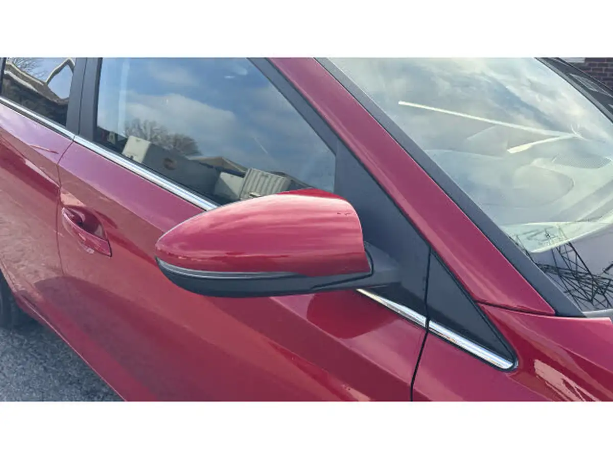 2024-hyundai-i20-10-t-gdi-premium-big-28