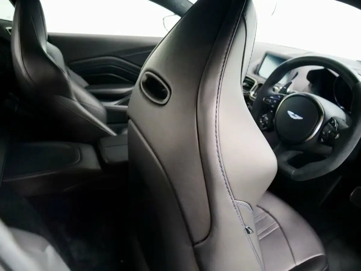 2024-aston-martin-vantage-40-v8-vantage-coupe-auto-big-12