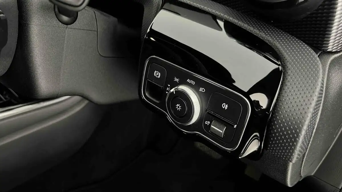 2019-mercedes-benz-a-class-13-a180-sport-hatchback-5d-1332cc-7g-dct-big-32