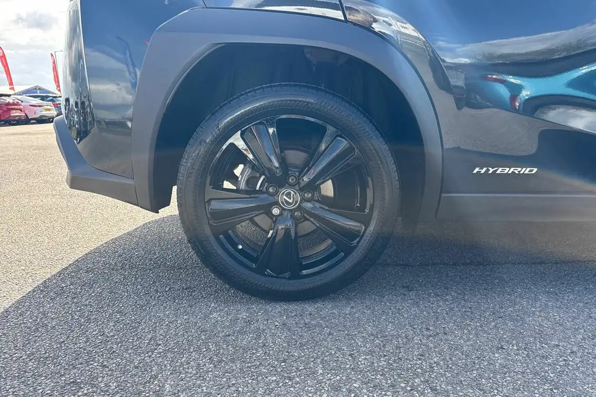 2021-lexus-ux-250h-20-ux-184bhp-without-navigation-big-15