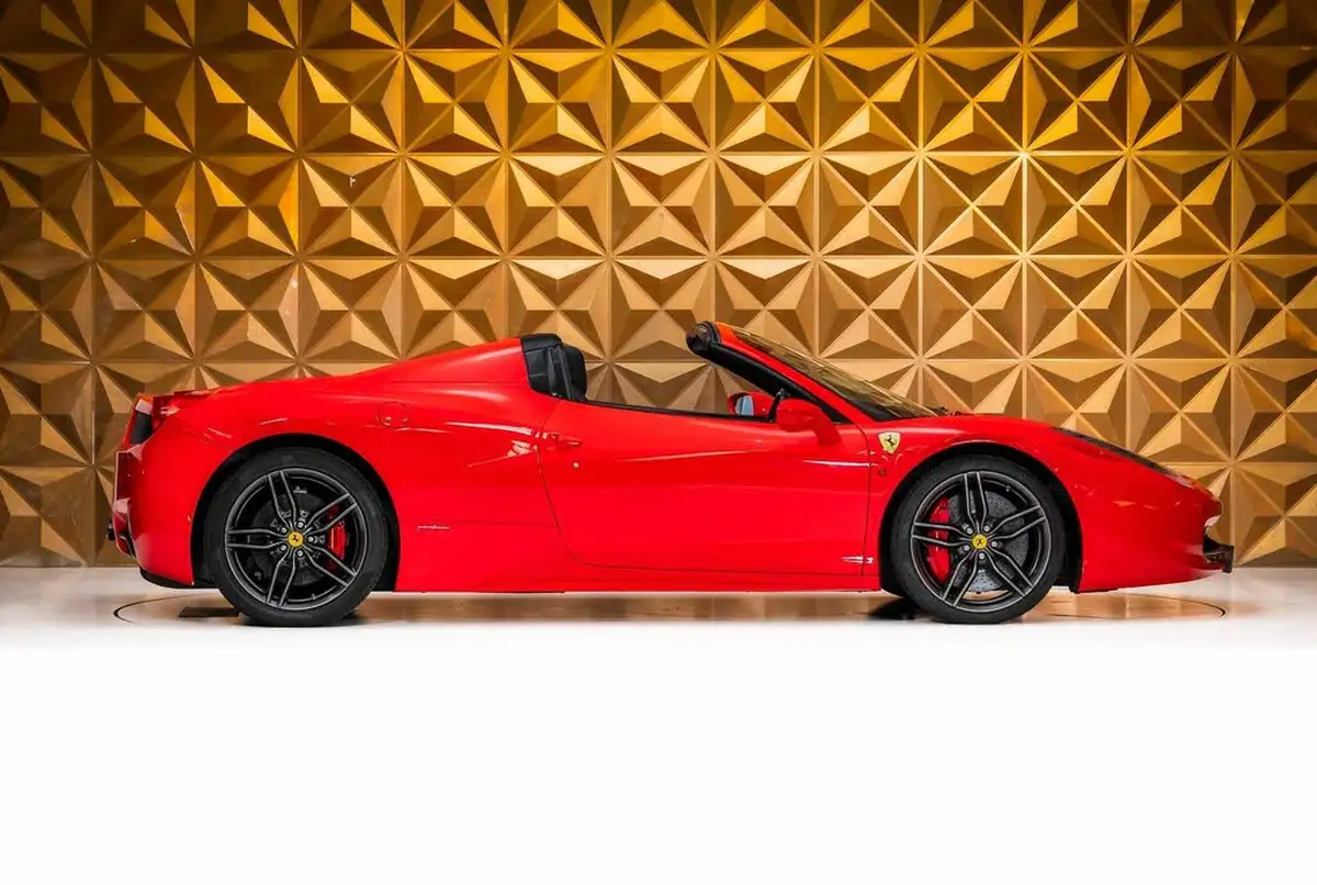 2012-ferrari-458-45-spider-big-5