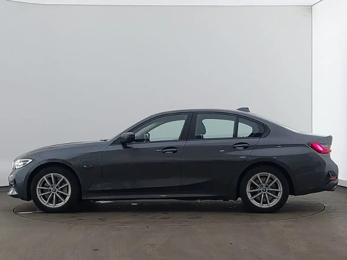 2021-bmw-3-series-20-330e-se-pro-saloon-4d-big-3