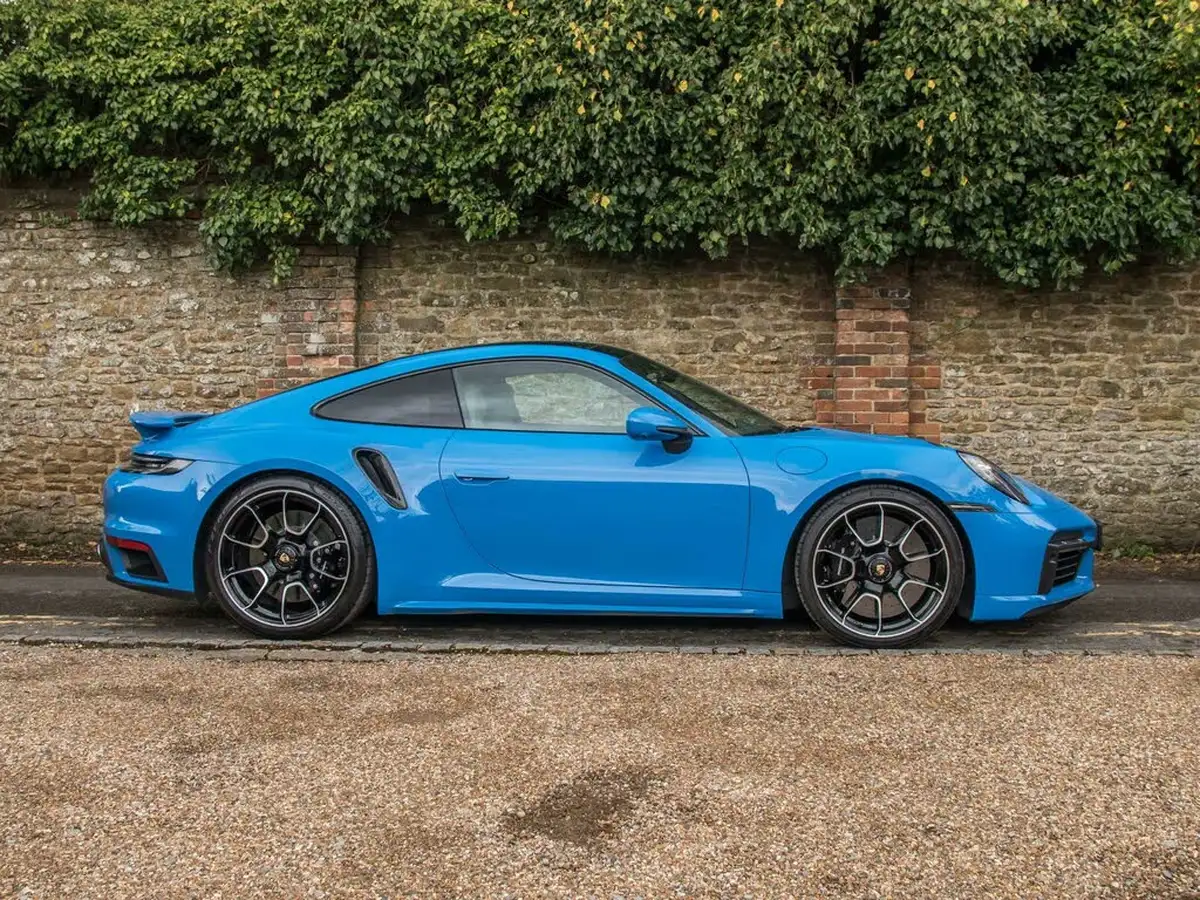 2022-porsche-911-38-turbo-s-awd-turbo-coupe-big-11
