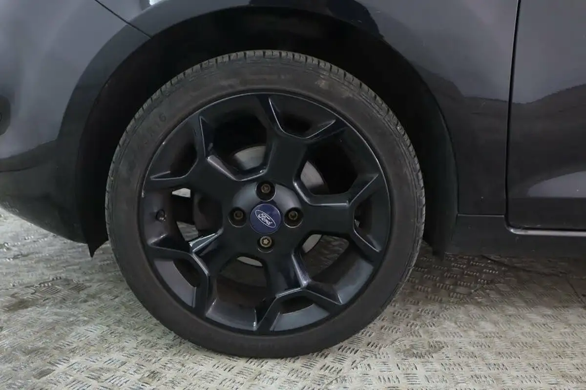 2016-ford-ka-12-zetec-black-edition-big-13