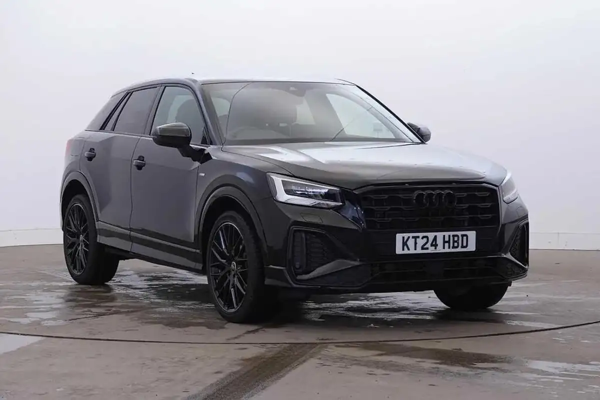 2024-audi-q2-15-35-tfsi-black-edition-s-tronic-big-0