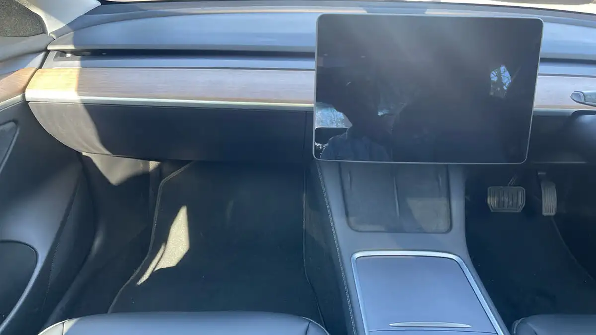 2021-tesla-model-3-e-long-range-4x4-big-11