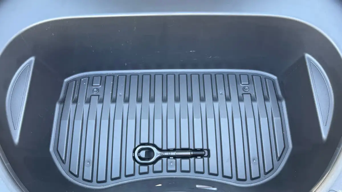 2021-tesla-model-3-e-long-range-4x4-big-15