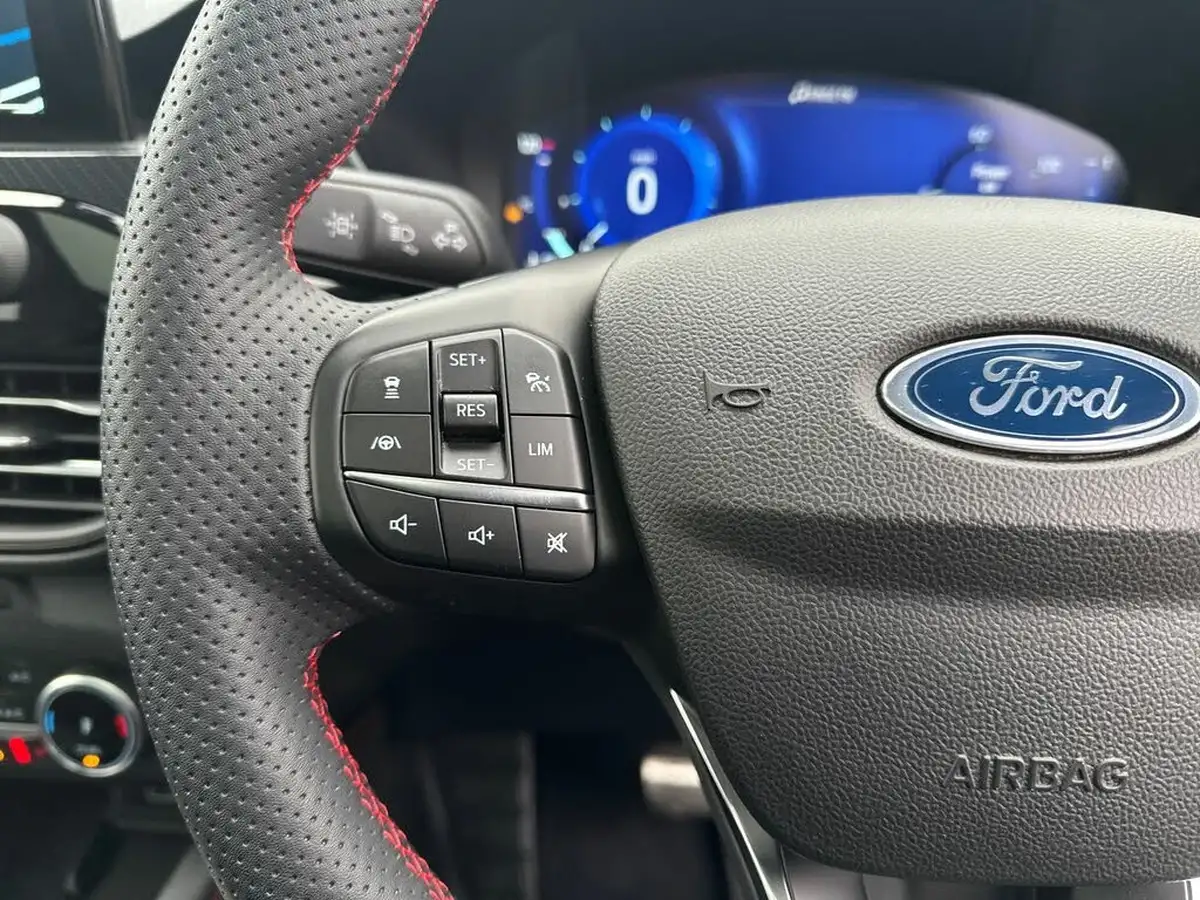2023-ford-kuga-25t-black-package-edition-225ps-phev-big-25
