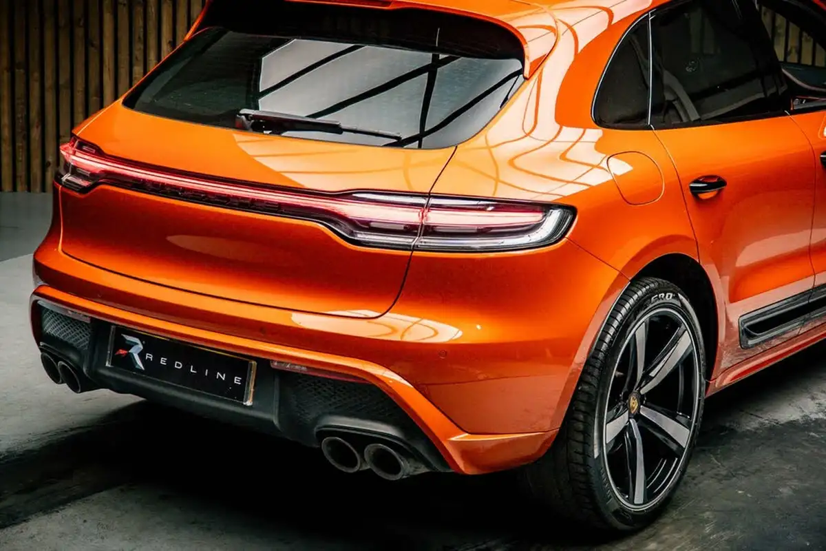 2023-porsche-macan-20-big-21