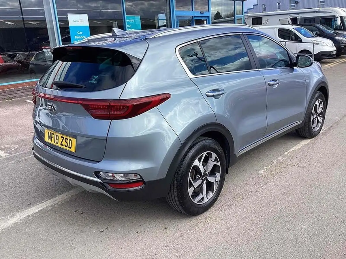 2019-kia-sportage-16-gdi-platinum-edition-big-3