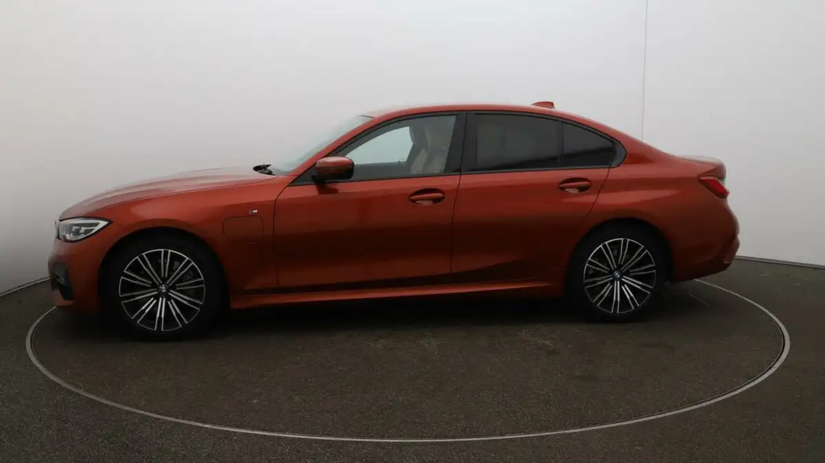 2019-bmw-3-series-20-330e-m-sport-plus-pack-big-4