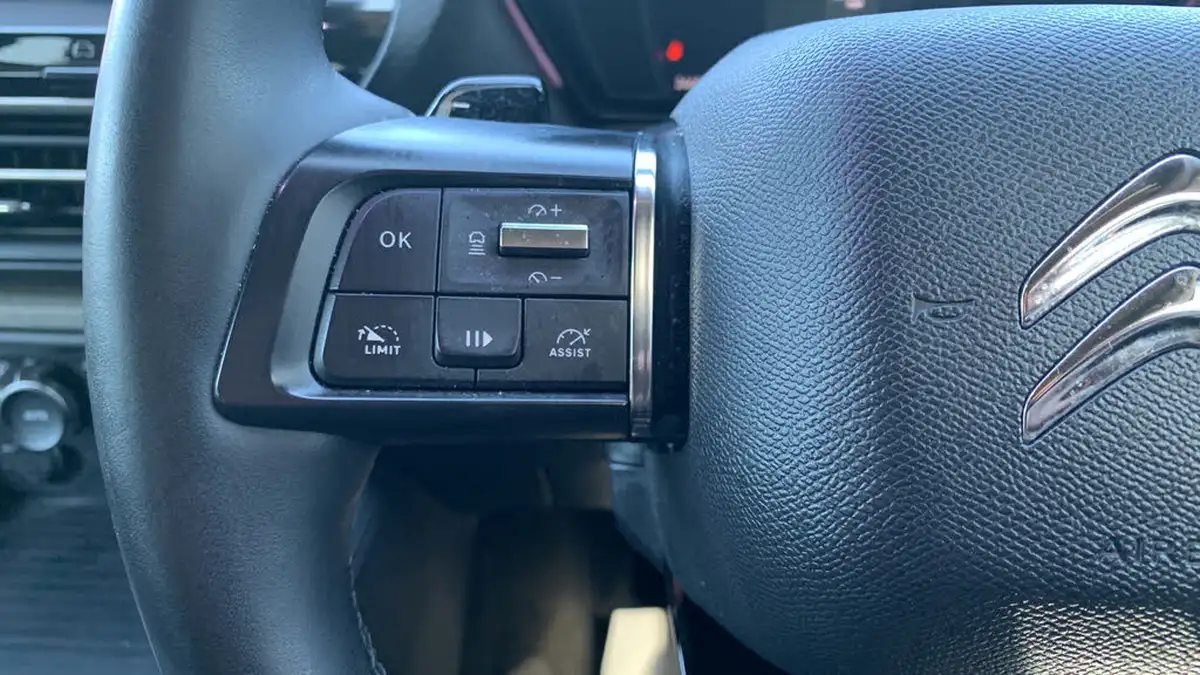 2022-citroen-c5-x-12-puretech-sense-plus-big-22