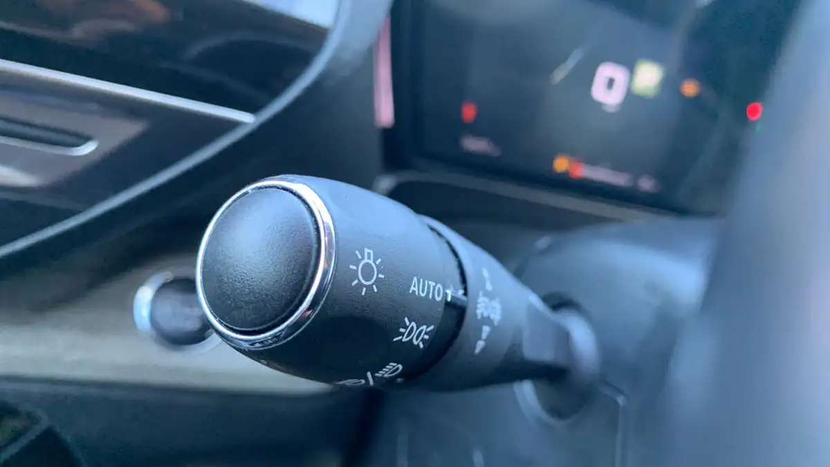 2022-citroen-c5-x-12-puretech-sense-plus-big-26