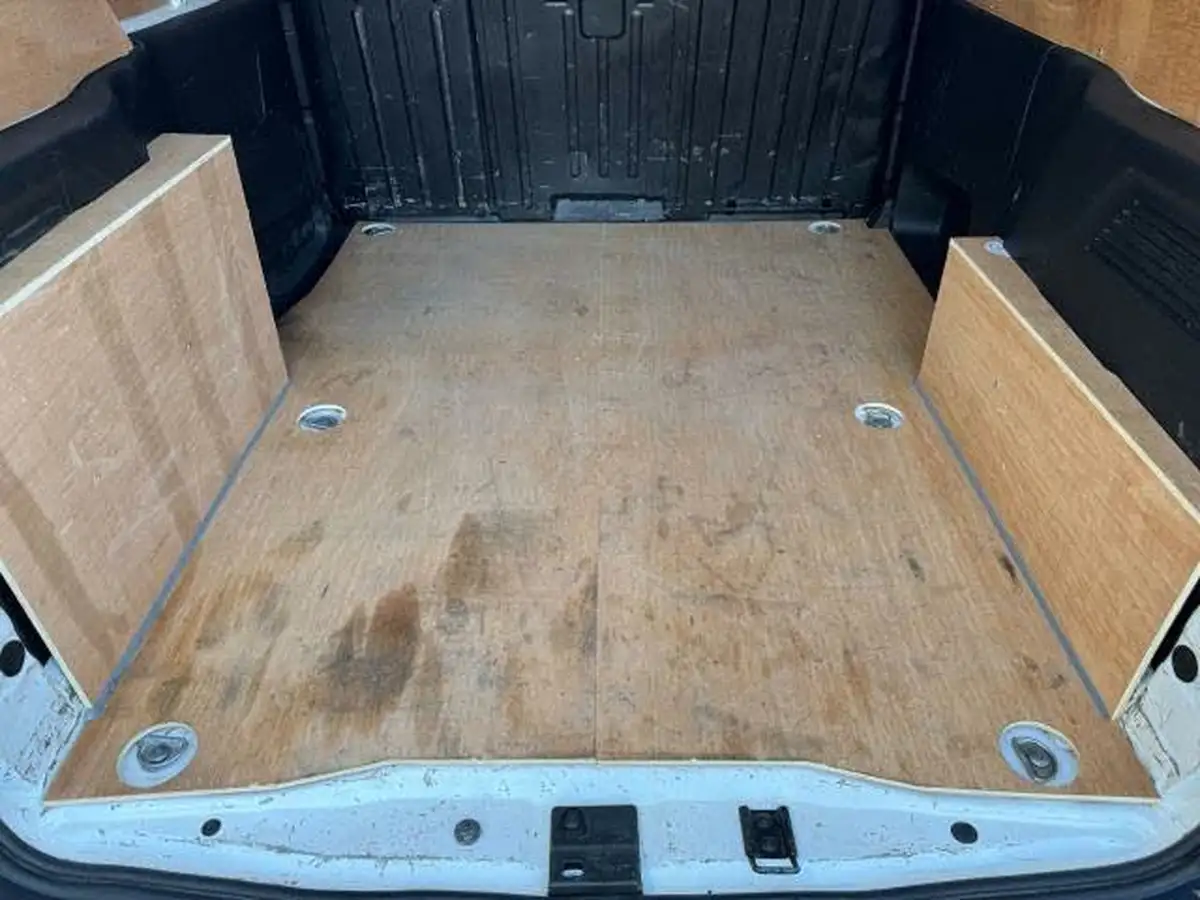 2021-peugeot-partner-15-bluehdi-1000-professional-100ps-eu6dt-panel-big-41