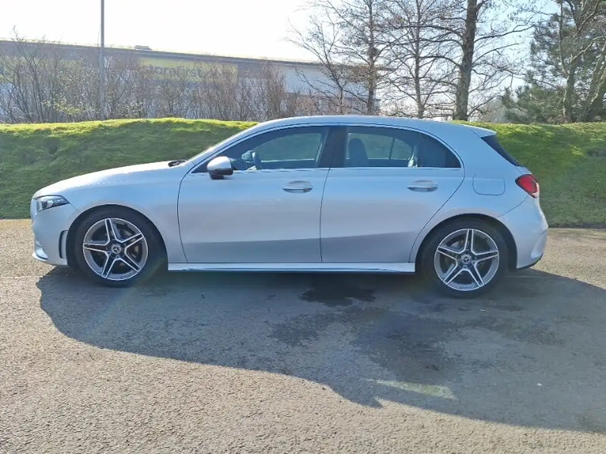 2019-mercedes-benz-a-class-20d-a200d-amg-line-hatchback-5d-big-3