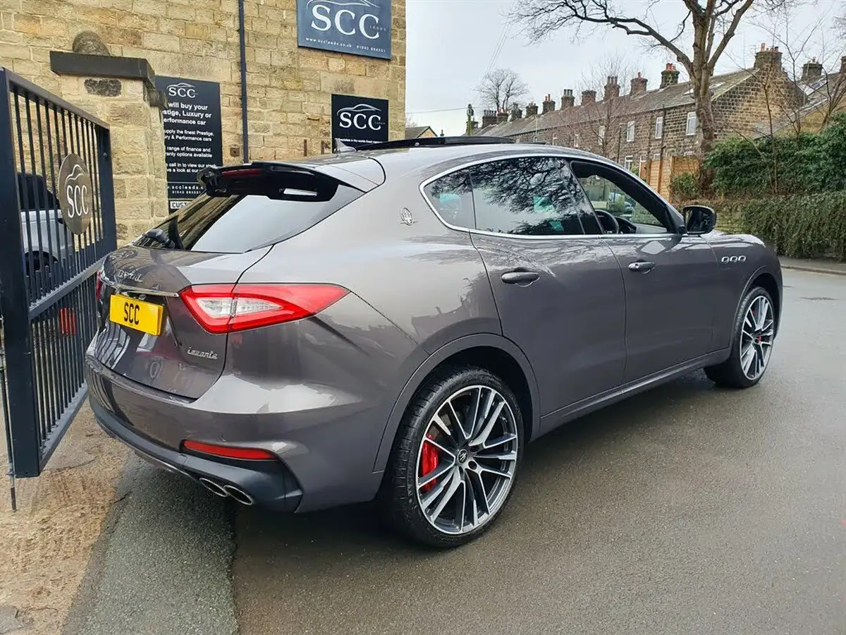 2020-maserati-levante-38-gts-big-6