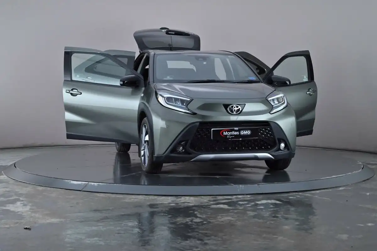 2023-toyota-aygo-x-10-vvt-i-exclusive-big-29