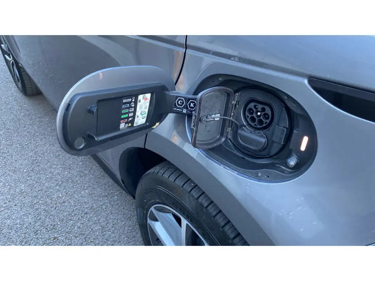 2024-land-rover-range-rover-evoque-15-p300e-dynamic-se-big-43