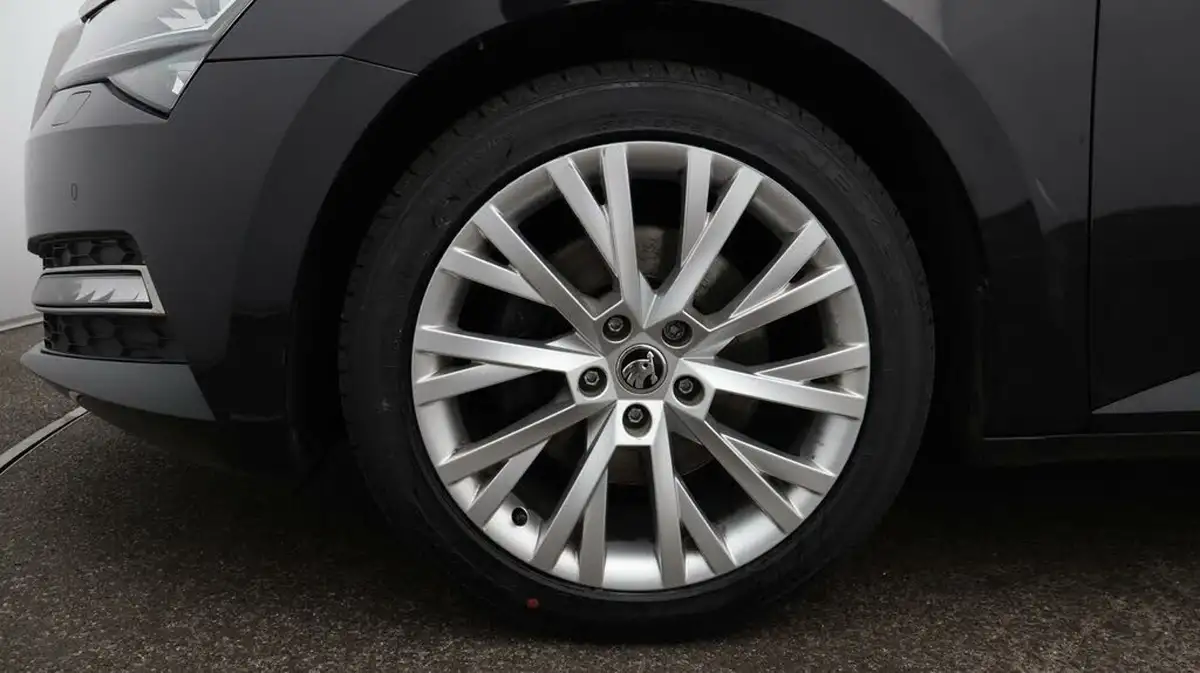 2020-skoda-superb-15-tsi-se-l-estate-dsg-big-18