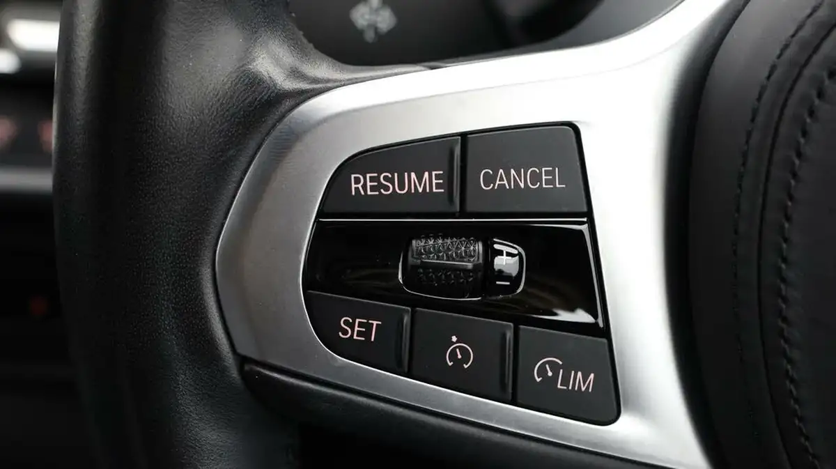2021-bmw-1-series-15-118i-m-sport-lcp-dct-big-21