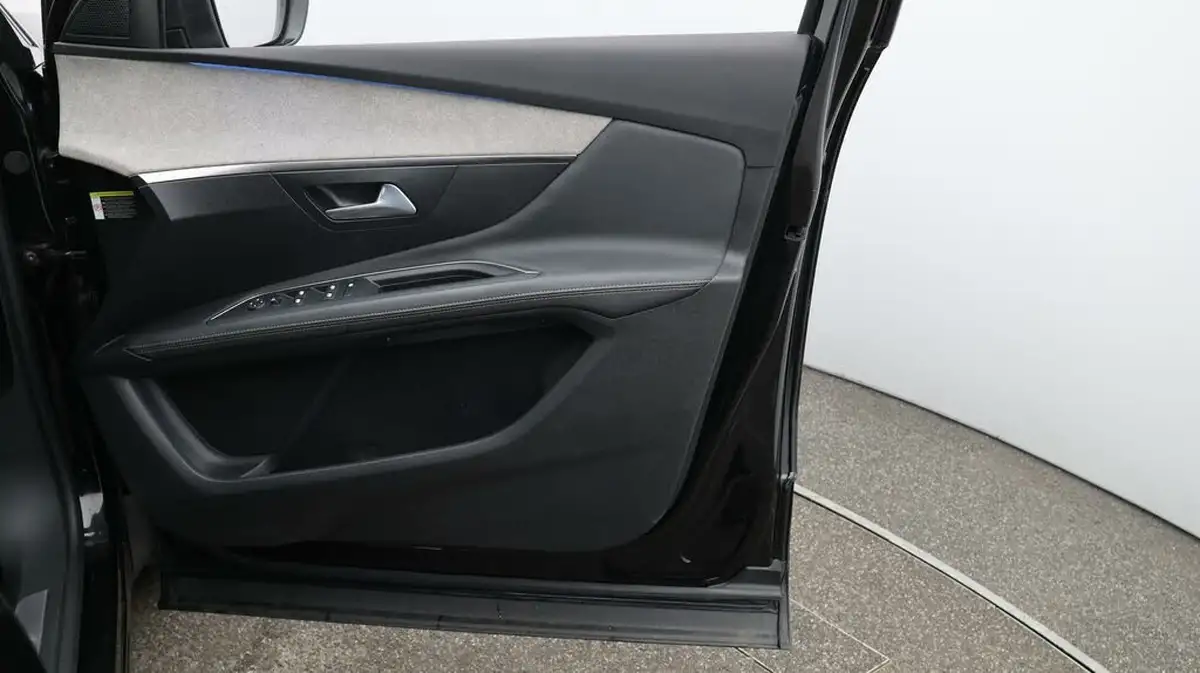 2021-peugeot-3008-suv-15-bluehdi-gt-eat8-big-14