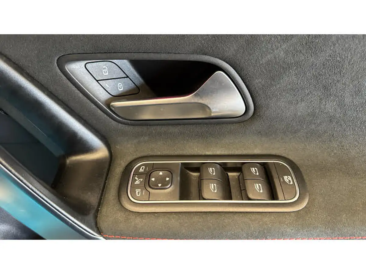 2023-mercedes-benz-cla-13-cla-200-amg-line-premium-coupe-4d-big-24
