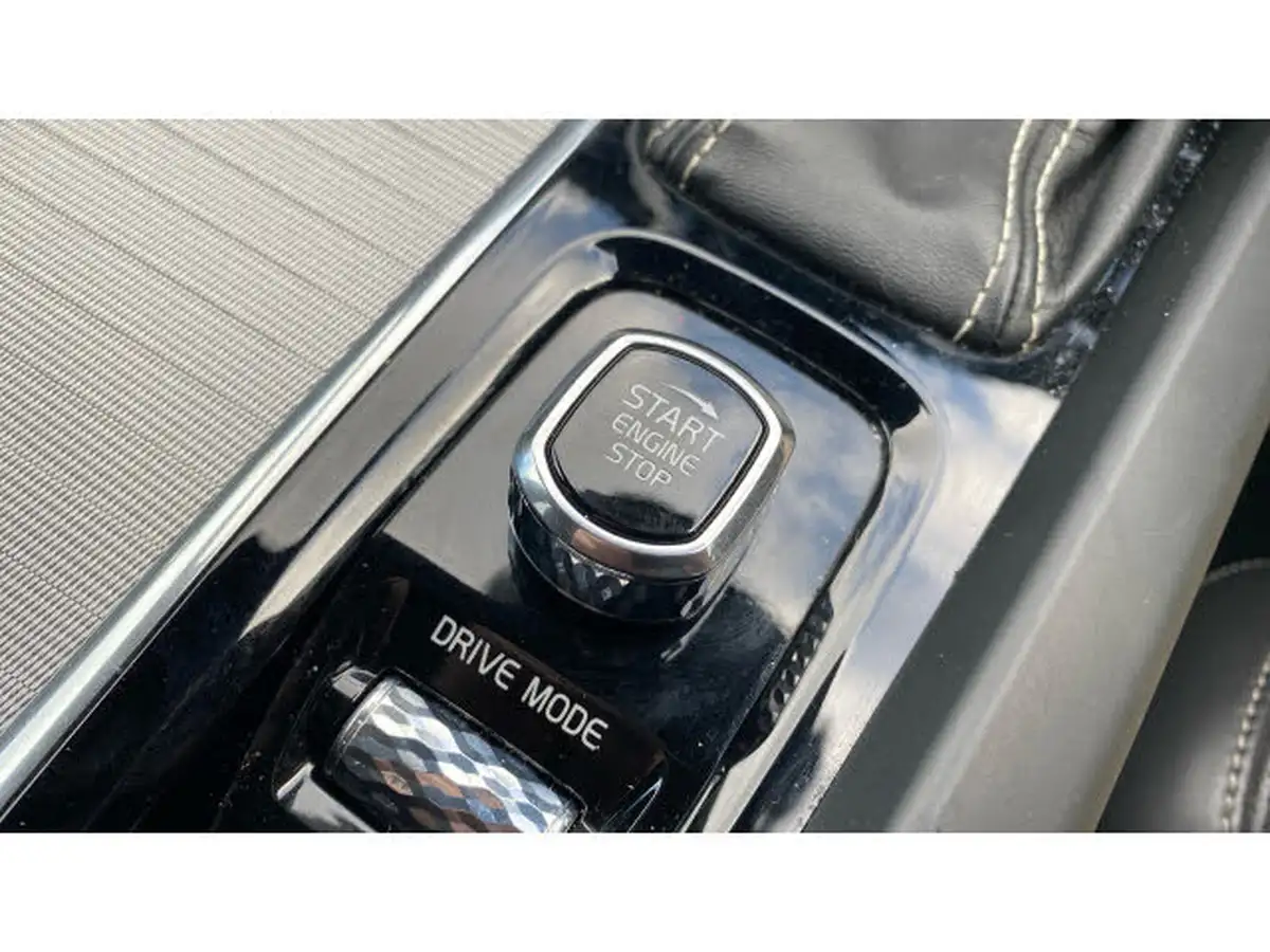 2019-volvo-xc60-20td-d5-r-design-pro-powerpulse-big-22
