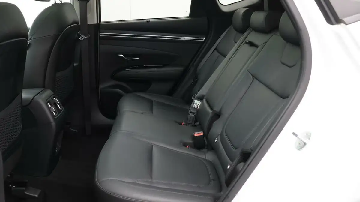 2022-hyundai-tucson-16-t-gdi-ultimate-150ps-48-volt-mhev-dct-big-16