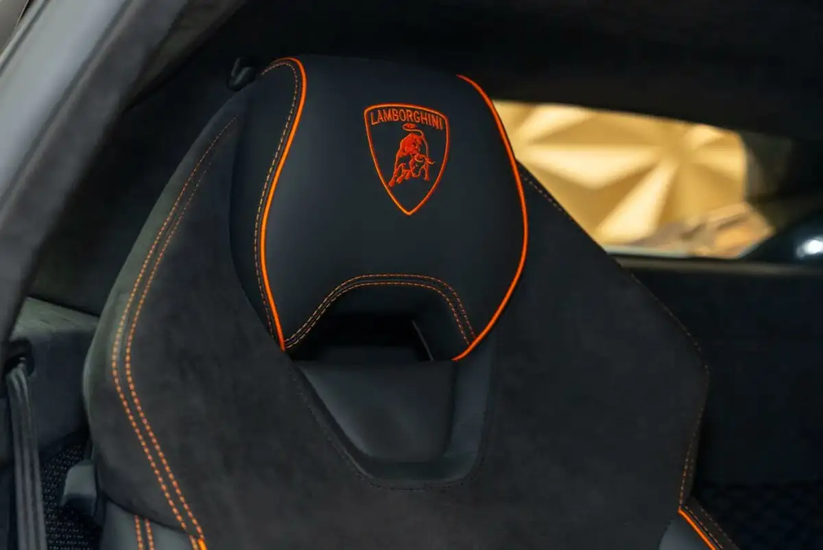 2023-lamborghini-huracan-52-tecnica-big-10