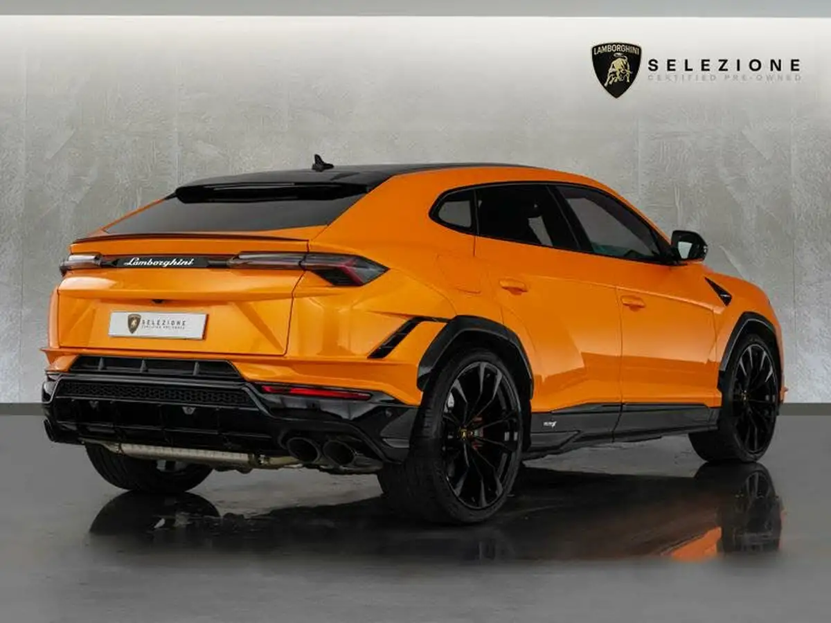 2024-lamborghini-urus-40-no-trim-big-2