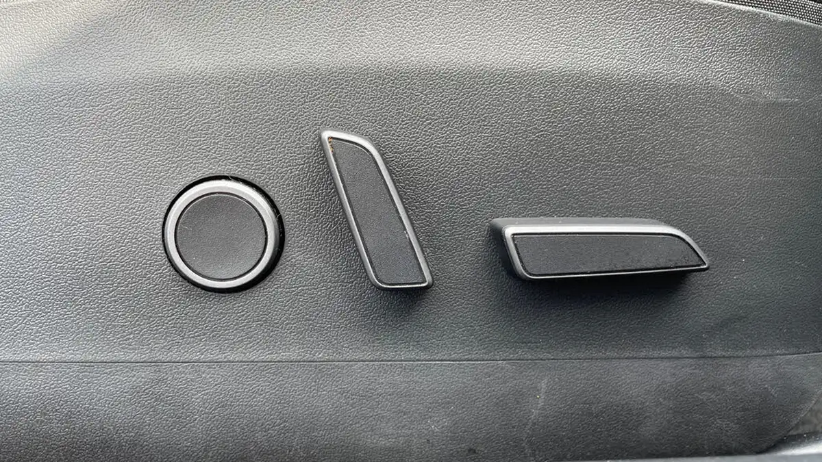 2021-tesla-model-3-e-standard-plus-big-25
