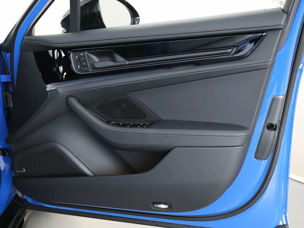 2024-porsche-panamera-30-4-353ps-hatchback-big-21