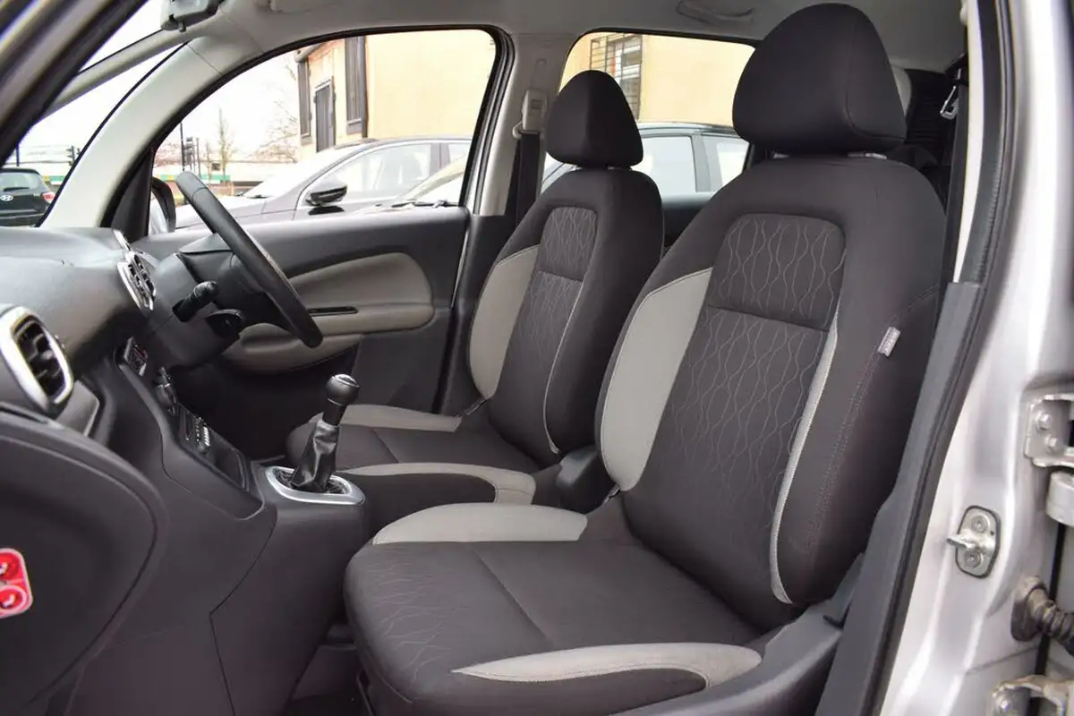 2015-citroen-c3-picasso-16td-vtr-big-13