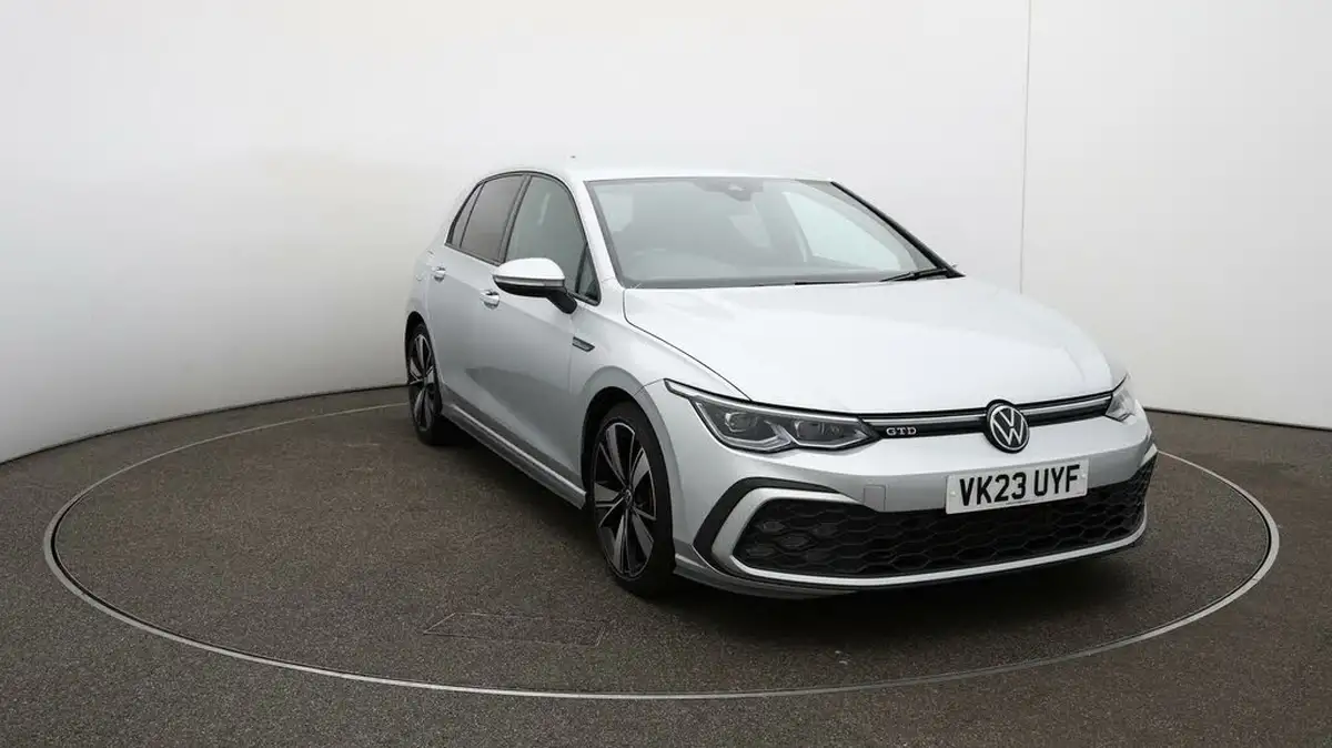 2023-volkswagen-golf-20tdi-gtd-big-35