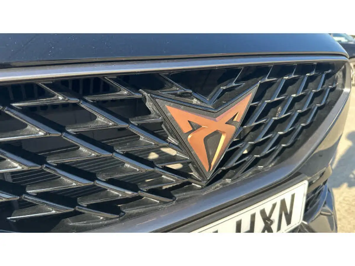 2024-cupra-formentor-14-e-hybrid-v2-big-32