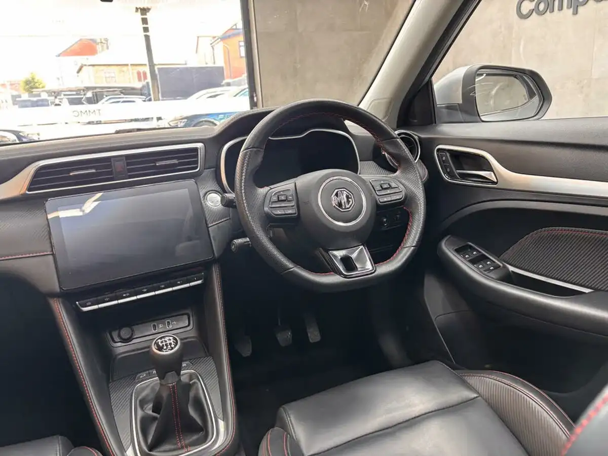 2021-mg-zs-suv-10t-gdi-exclusive-big-13