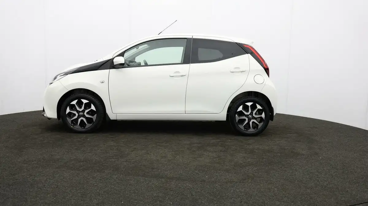 2018-toyota-aygo-10-vvt-i-x-plore-big-60