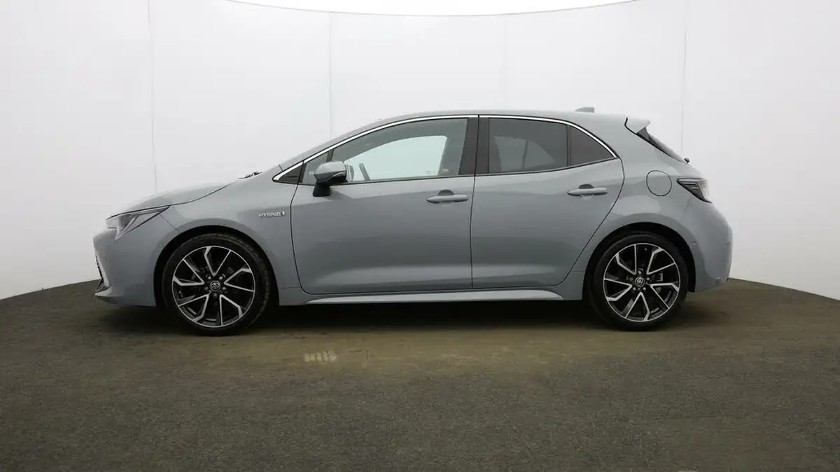 2020-toyota-corolla-18-vvt-i-excel-trk-hatchback-big-61