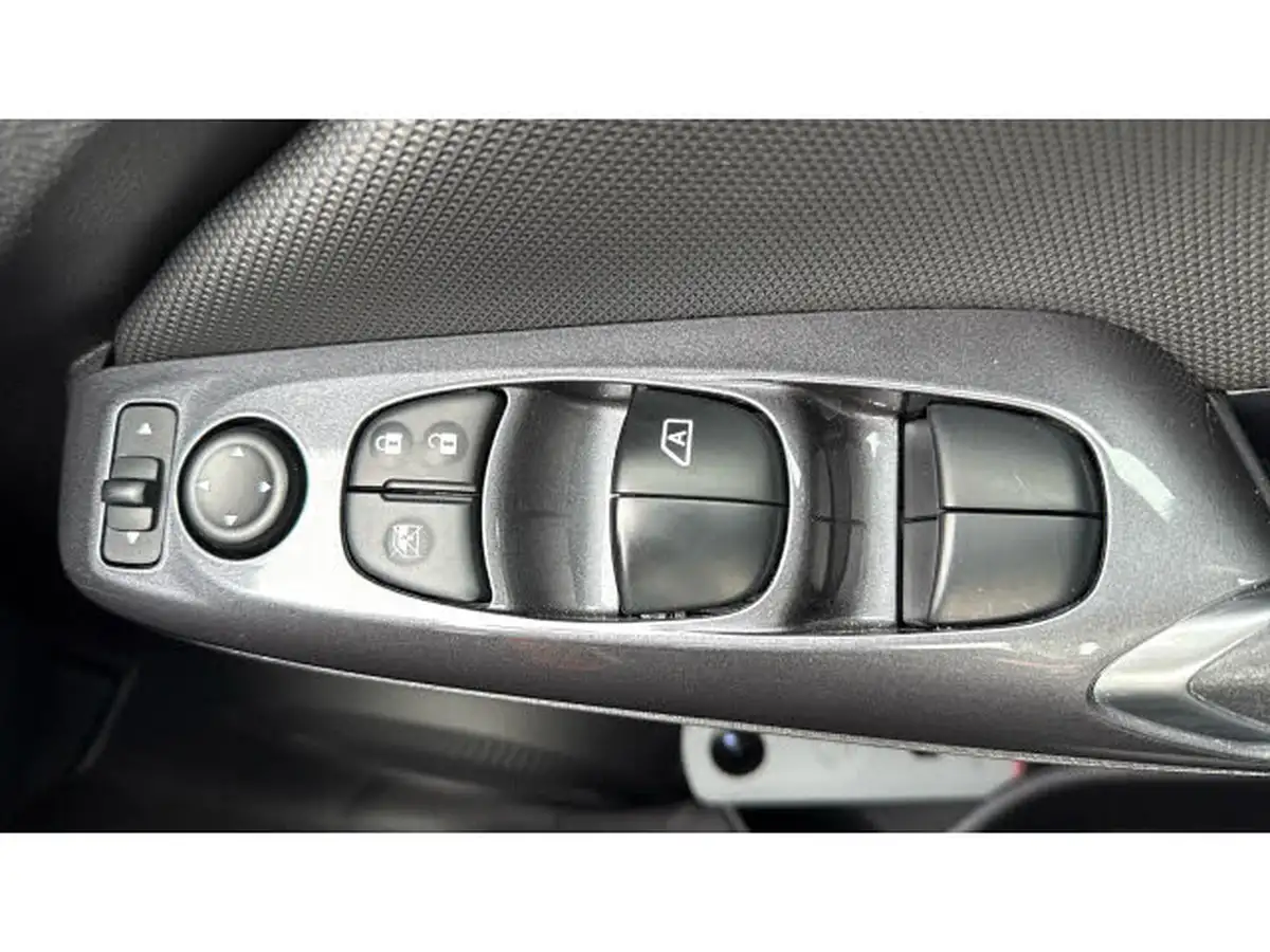 2023-nissan-juke-10-dig-t-acenta-dct-big-20