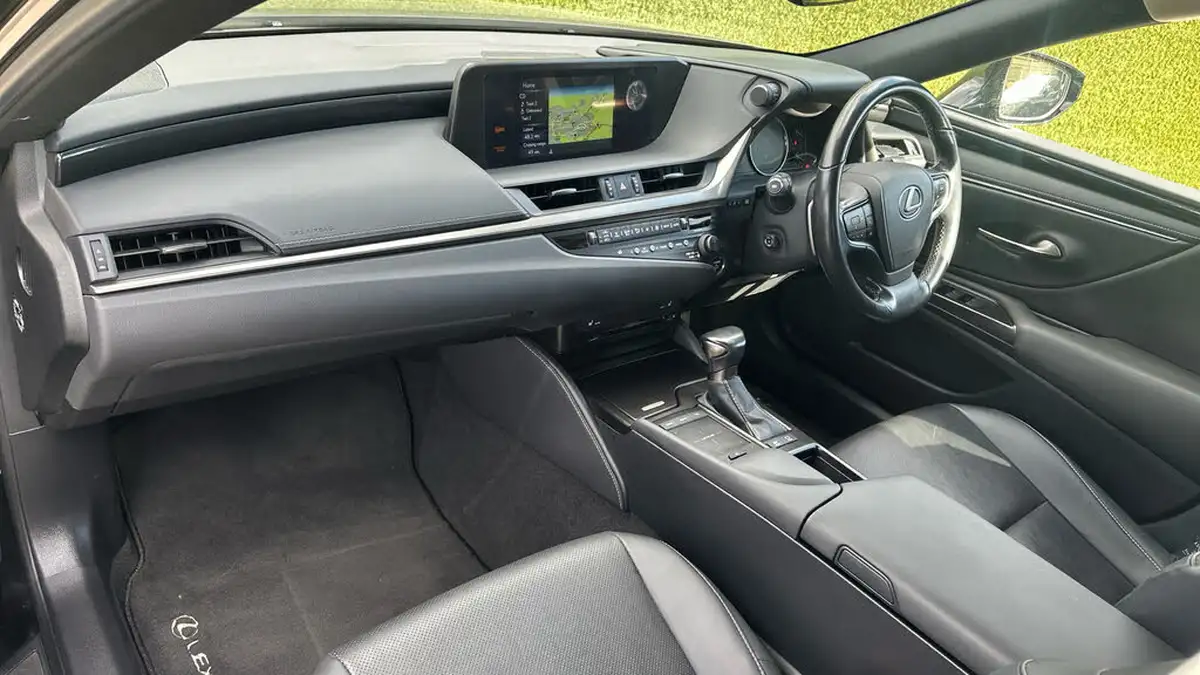 2021-lexus-es-300h-25-es-218bhp-without-navigation-big-9