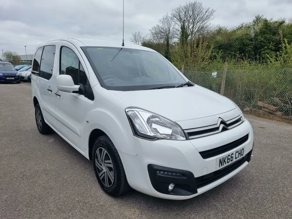 2016-citroen-berlingo-16bluehdi-multispace-feel-edition-102ps-ss-etg6-big-10
