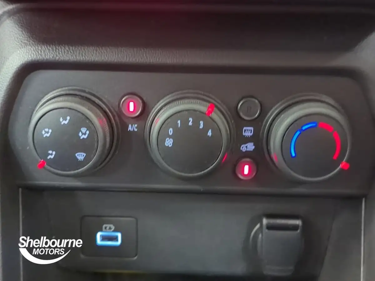 2022-dacia-sandero-stepway-10-tce-comfort-100bhp-bi-fuel-big-28