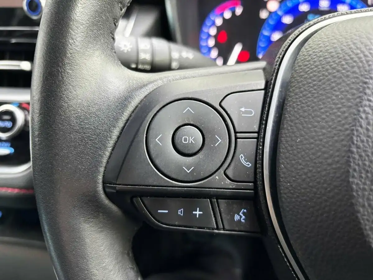 2021-toyota-corolla-18-vvt-i-excel-trk-hatchback-big-16