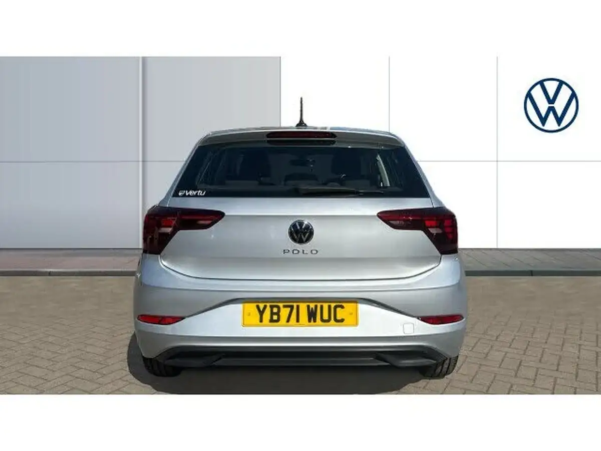 2022-volkswagen-polo-10-tsi-life-dsg-big-7